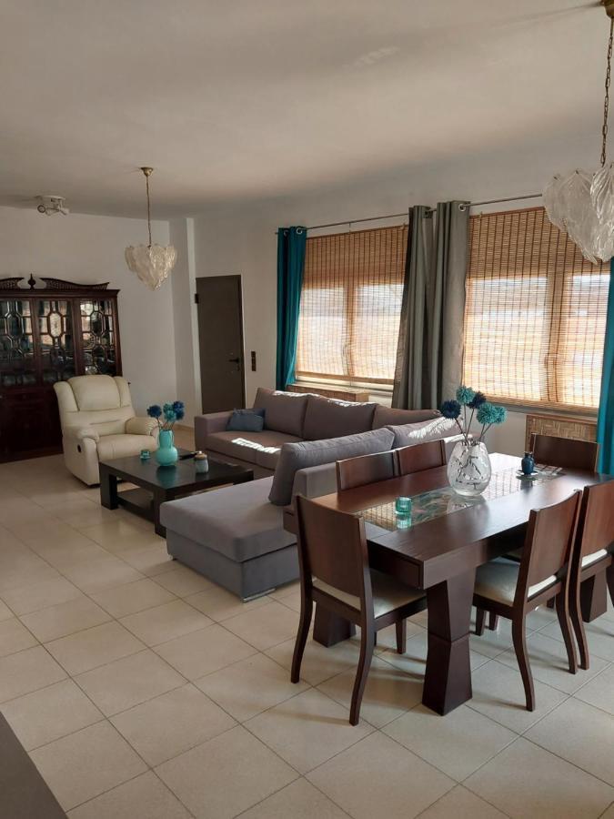 Passatempo Casa - 3 Bedroom Apartment Close To The Swimming Pool Gerani  Bagian luar foto
